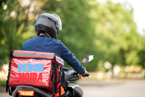 The benefits of online food delivery services for busy professionals and families