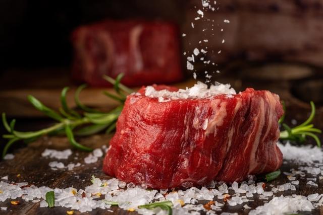 Is it safe eating raw meat?